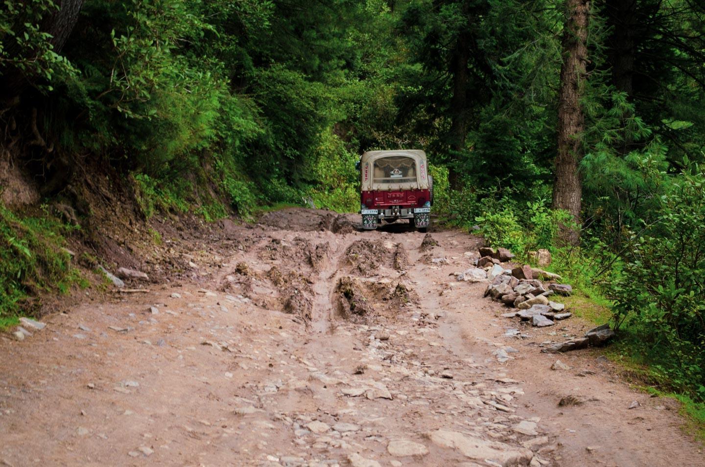 The rough jeep drive to Siri Paye