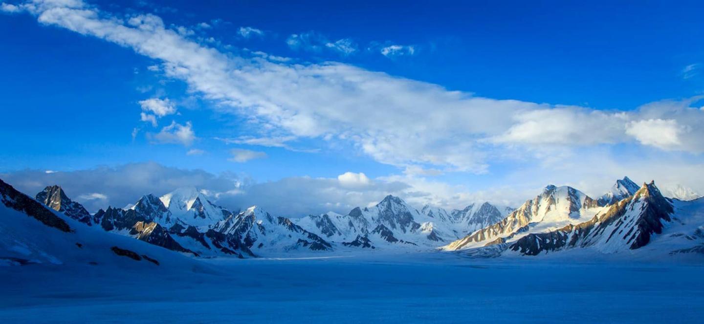 The finest view of mountains in Hispar Valley