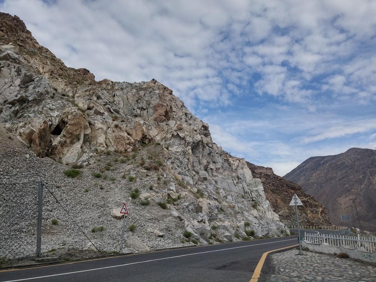 Road to Naltar Valley