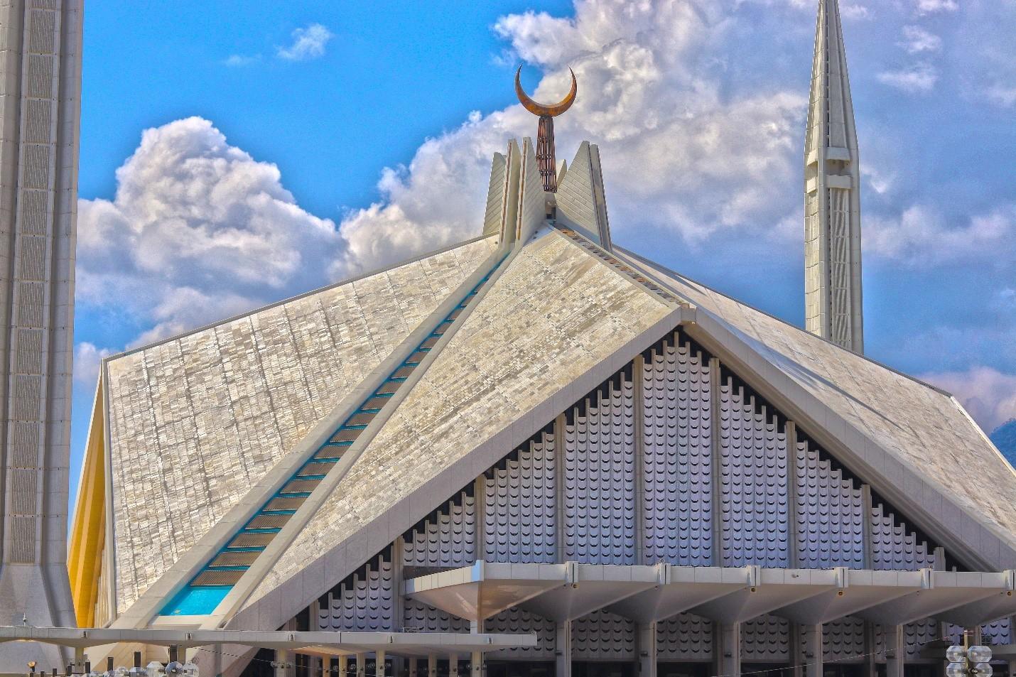 Stunning Close-up of Shah Faisal Mosque, Islamabad