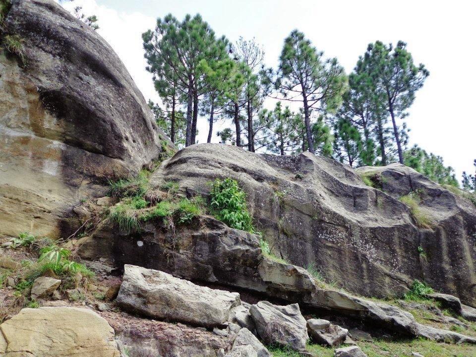 Serene view of Panpeer Rocks