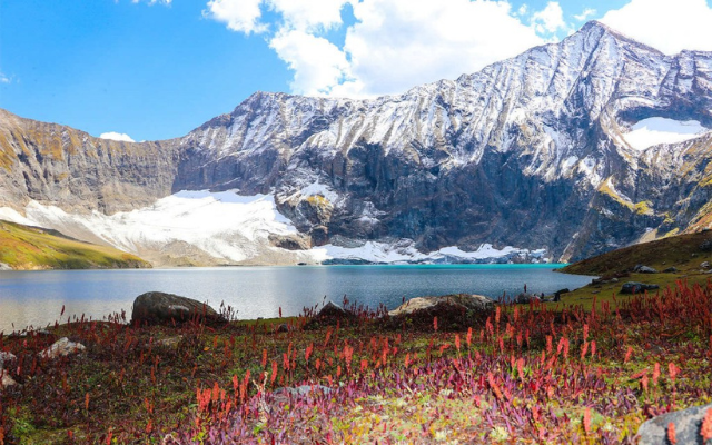 Ratti Gali Lake