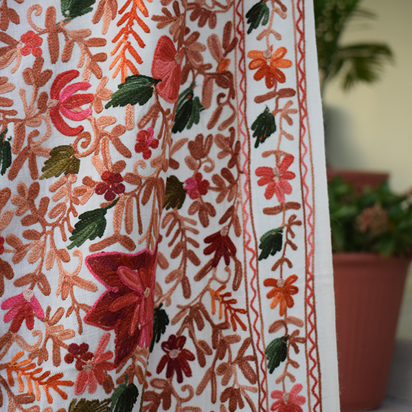 Ivory Pashmina Ecclectic Motifs Mesh Aari Embroidery Shawl Image