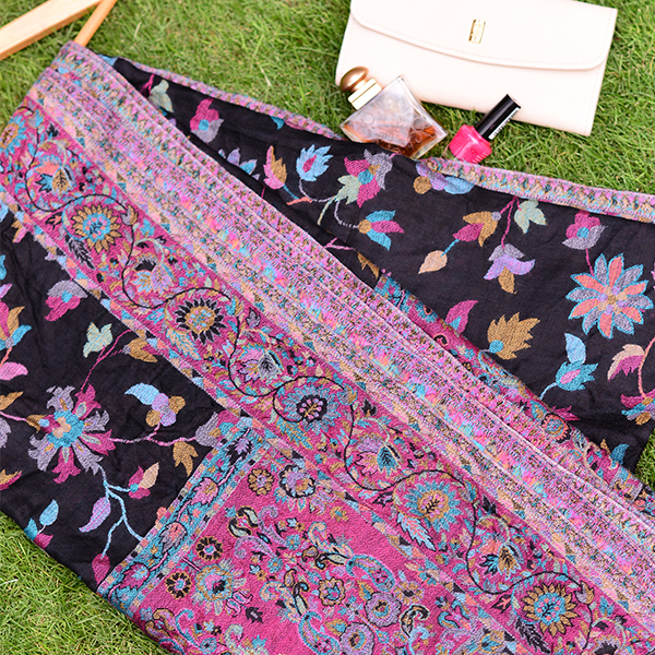 Vantablack-Night-bloom-Kani-Pashmina